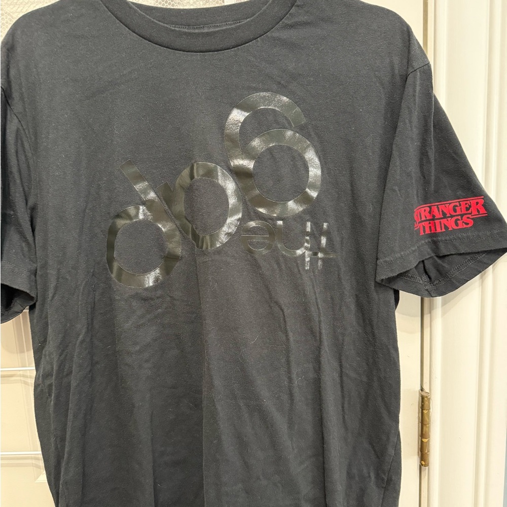 GAP Black Graphic Tee